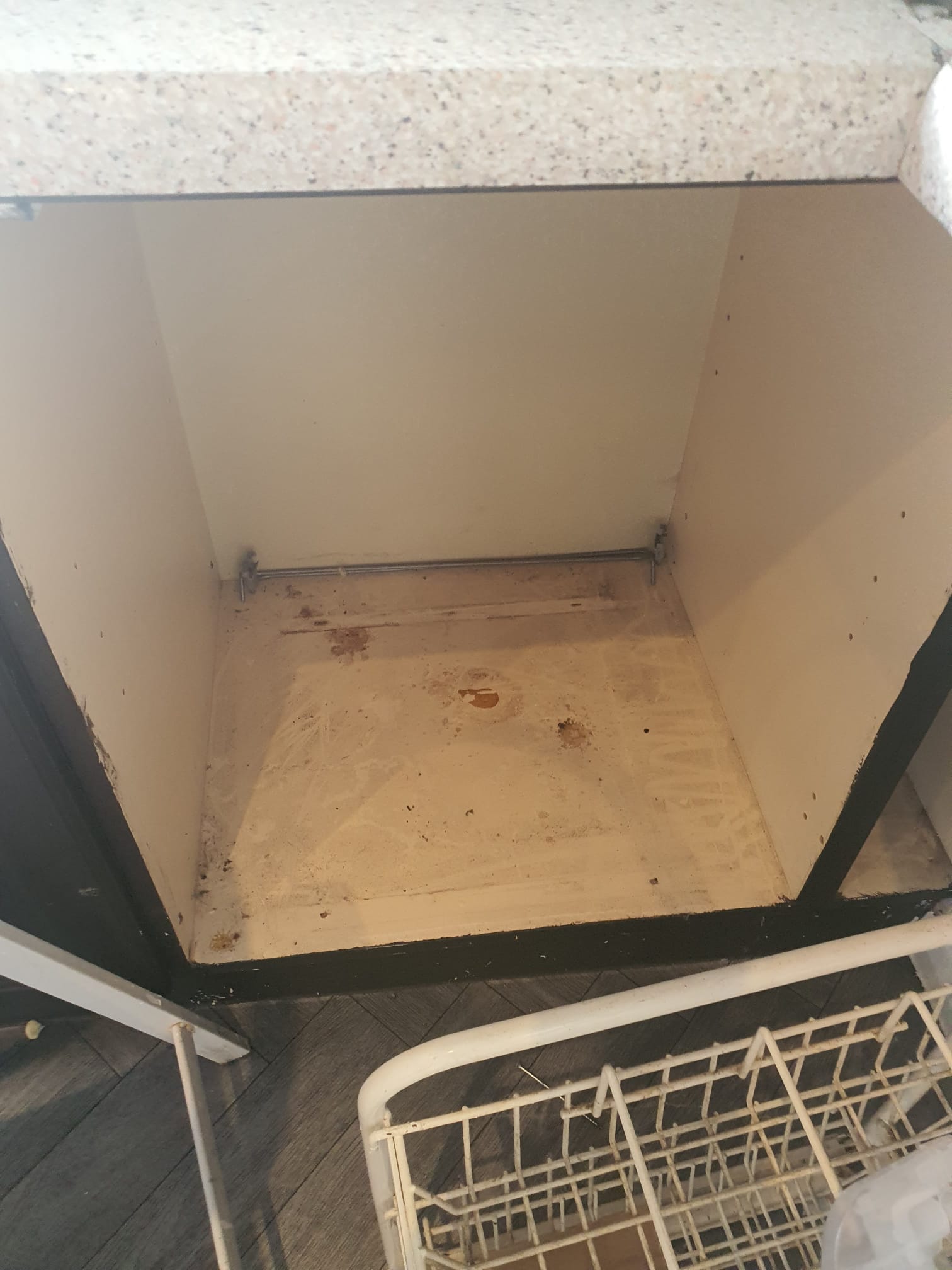 Before – Kitchen cupboards